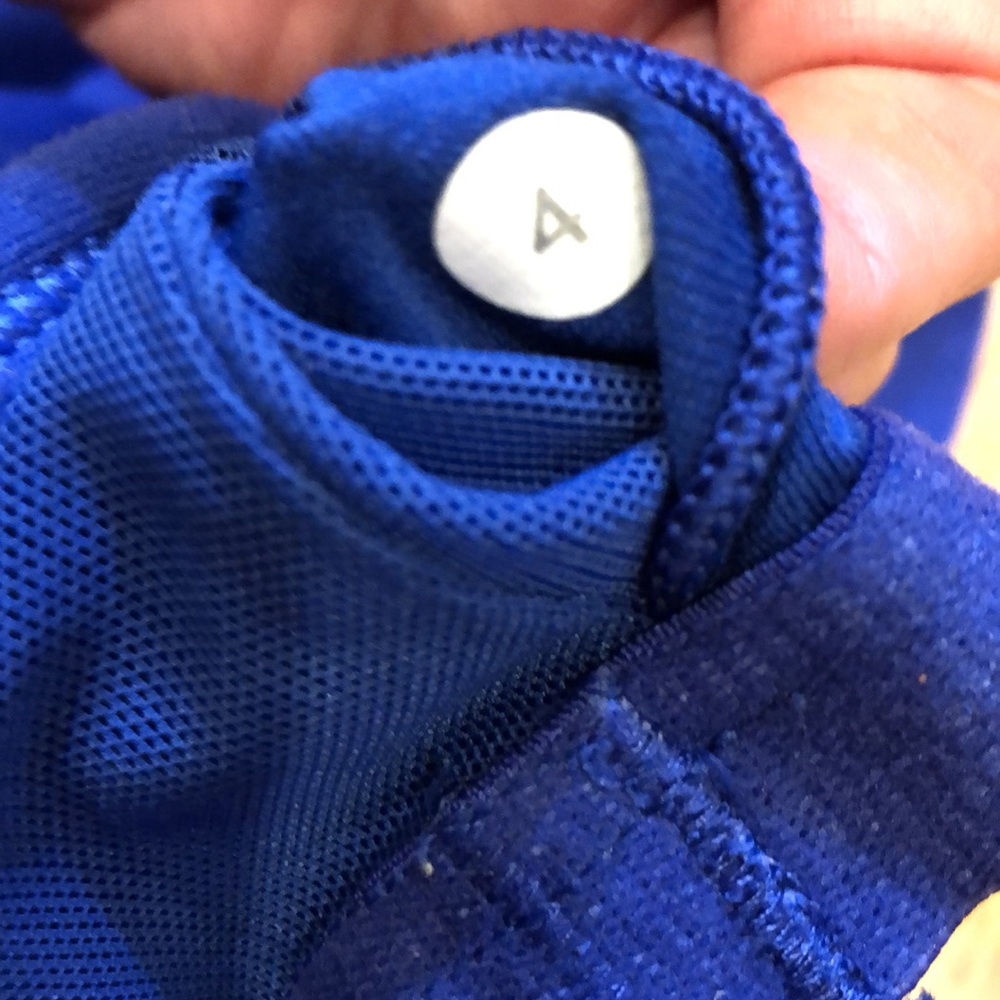 Lululemon Y Tank - Picture 4 of 4